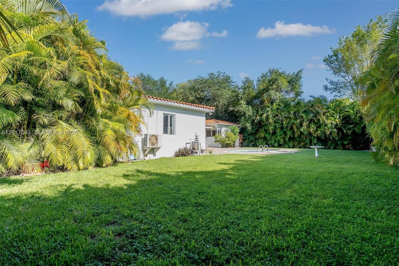 2900 Granada Blvd, Coral Gables, FL 33134 Photo
