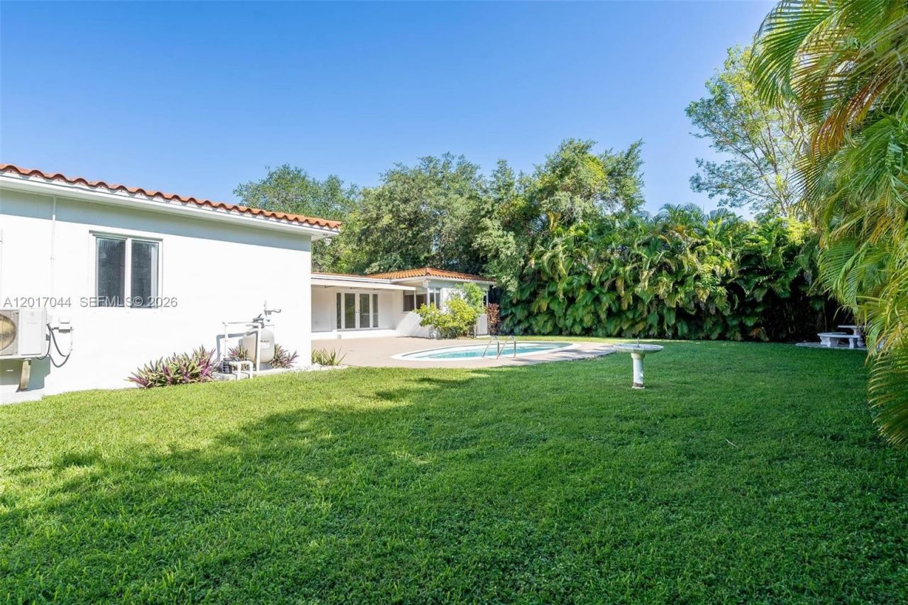 2900 Granada Blvd, Coral Gables, FL 33134 Photo