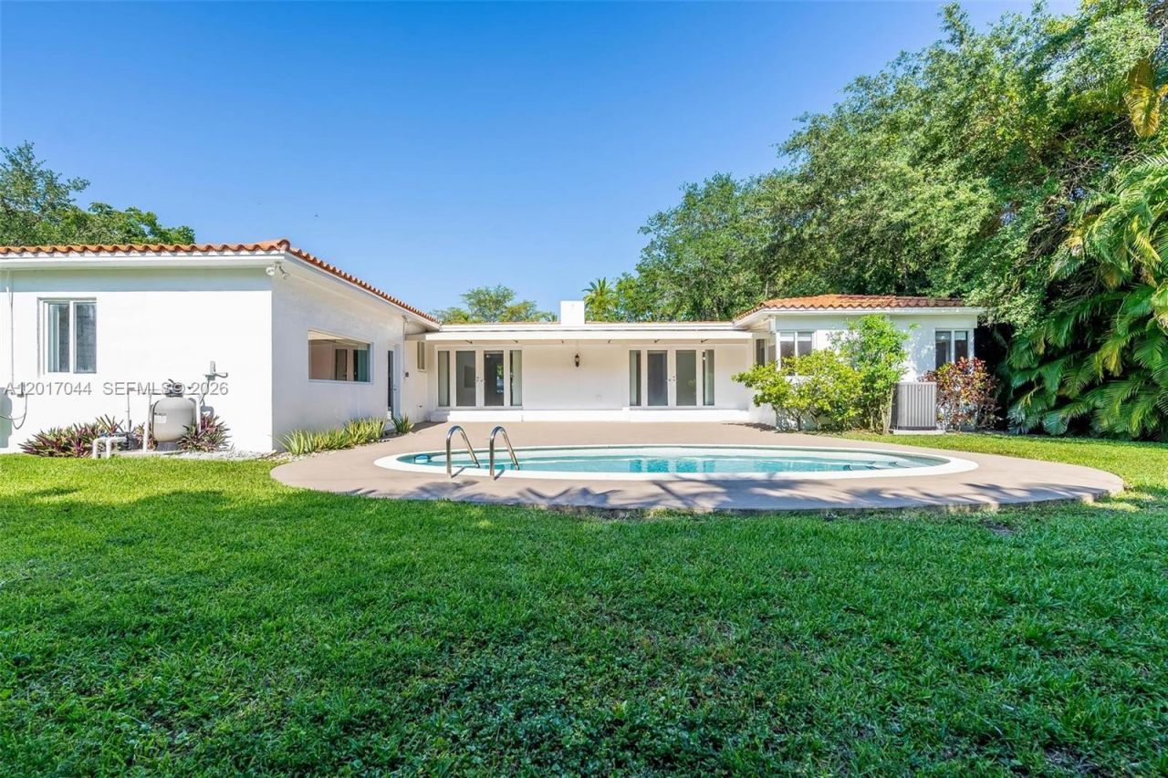 2900 Granada Blvd, Coral Gables, FL 33134 Photo
