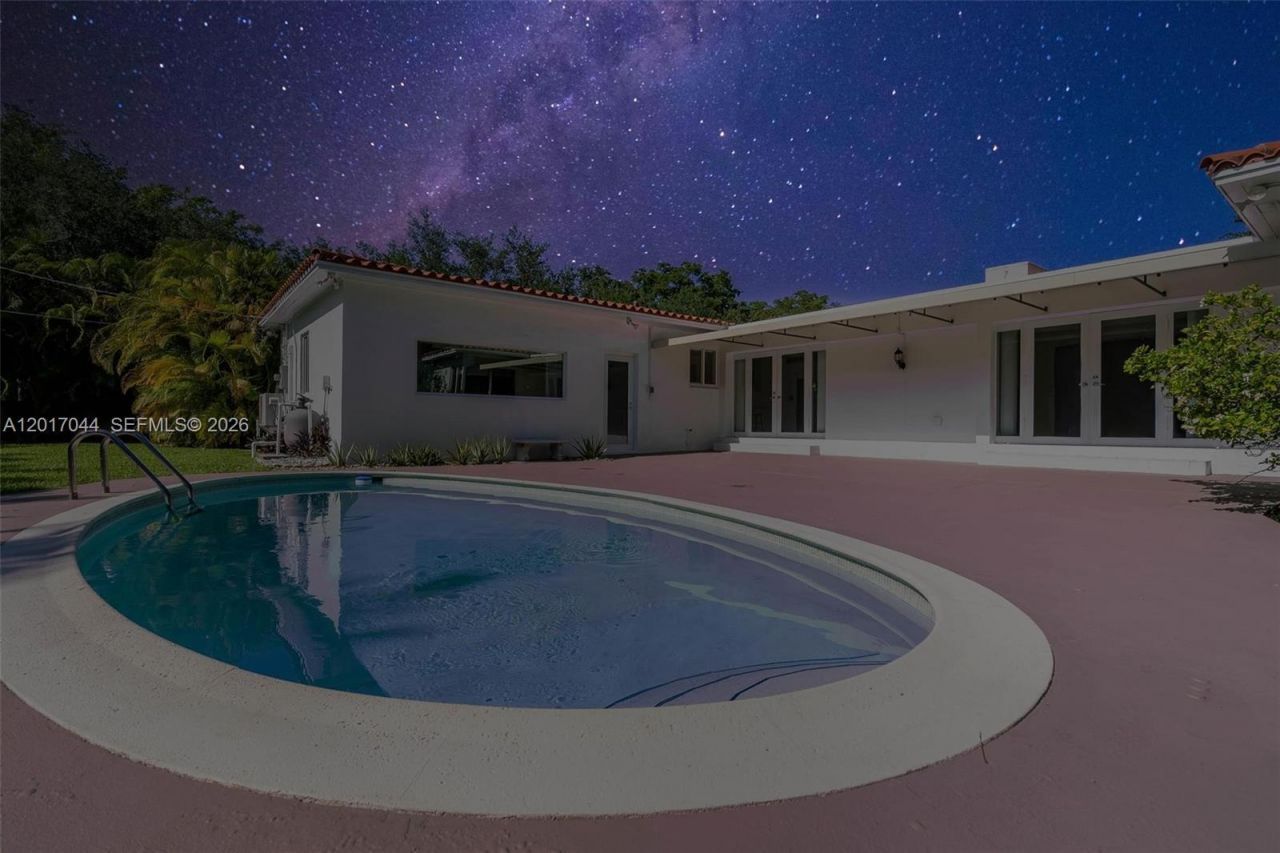 2900 Granada Blvd, Coral Gables, FL 33134 Photo