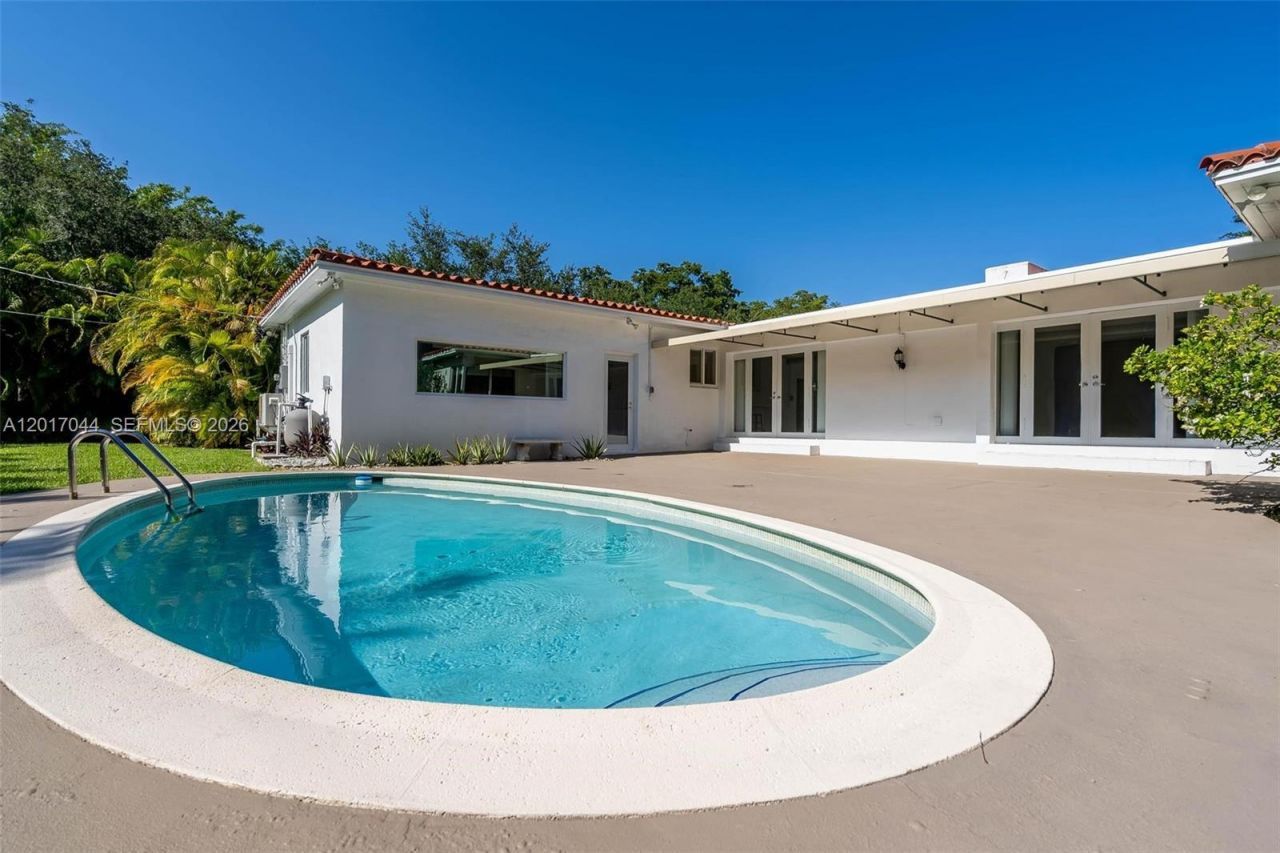 2900 Granada Blvd, Coral Gables, FL 33134 Photo