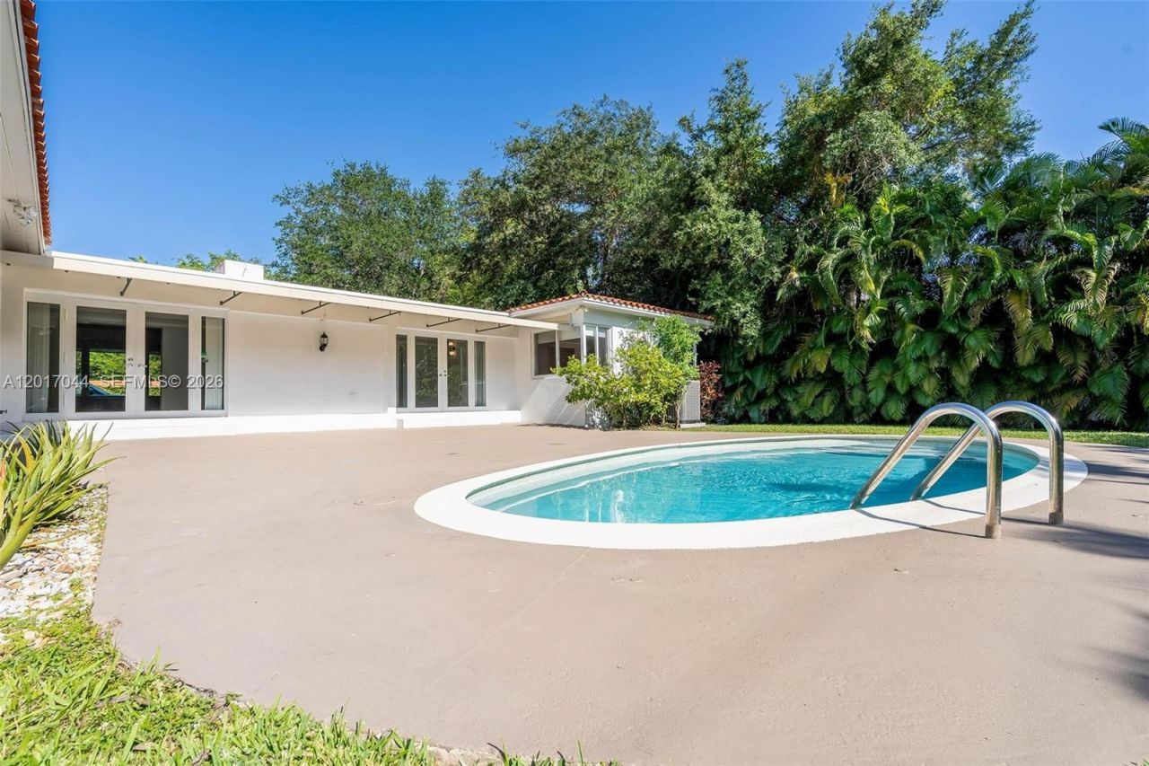 2900 Granada Blvd, Coral Gables, FL 33134 Photo