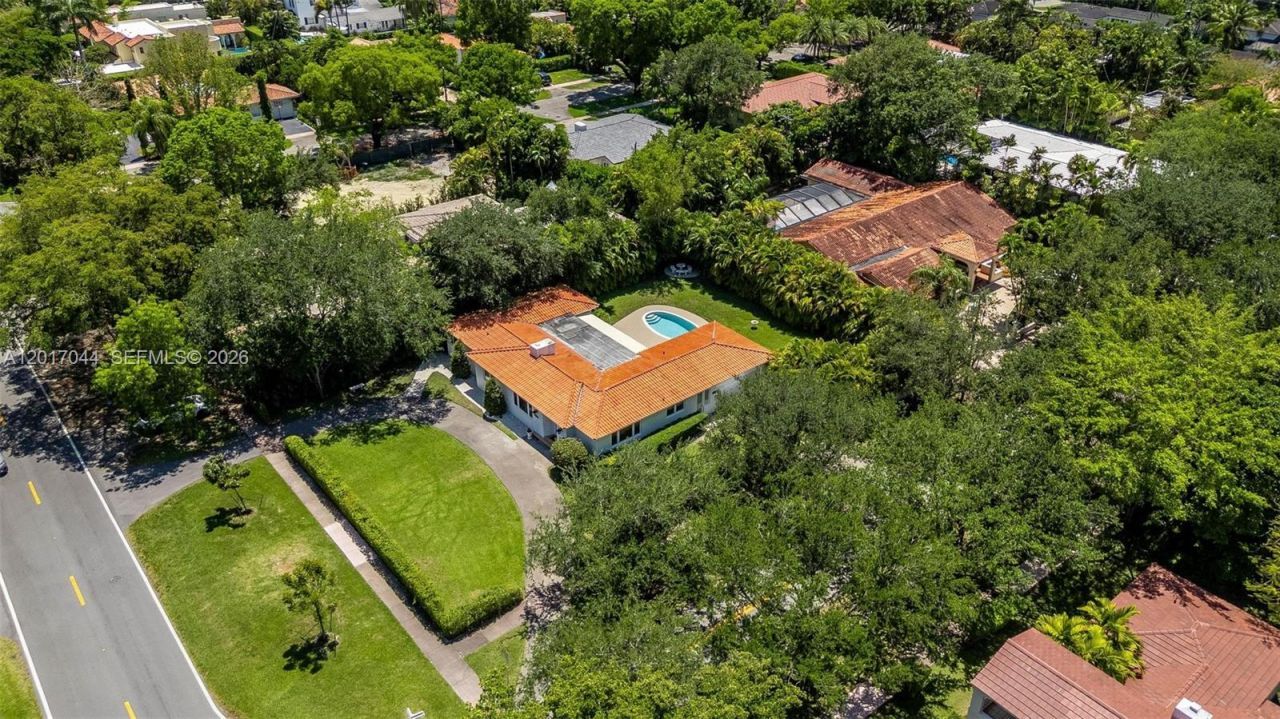 2900 Granada Blvd, Coral Gables, FL 33134 Photo