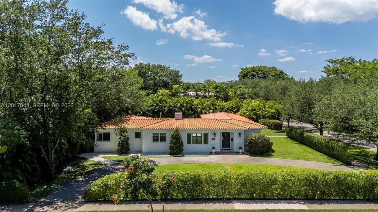 2900 Granada Blvd, Coral Gables, FL 33134 Photo