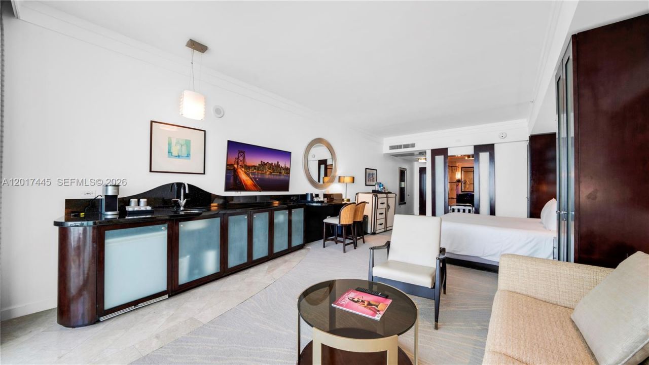 4391 Collins Ave , Unit 1903, Miami Beach, FL 33140 Photo