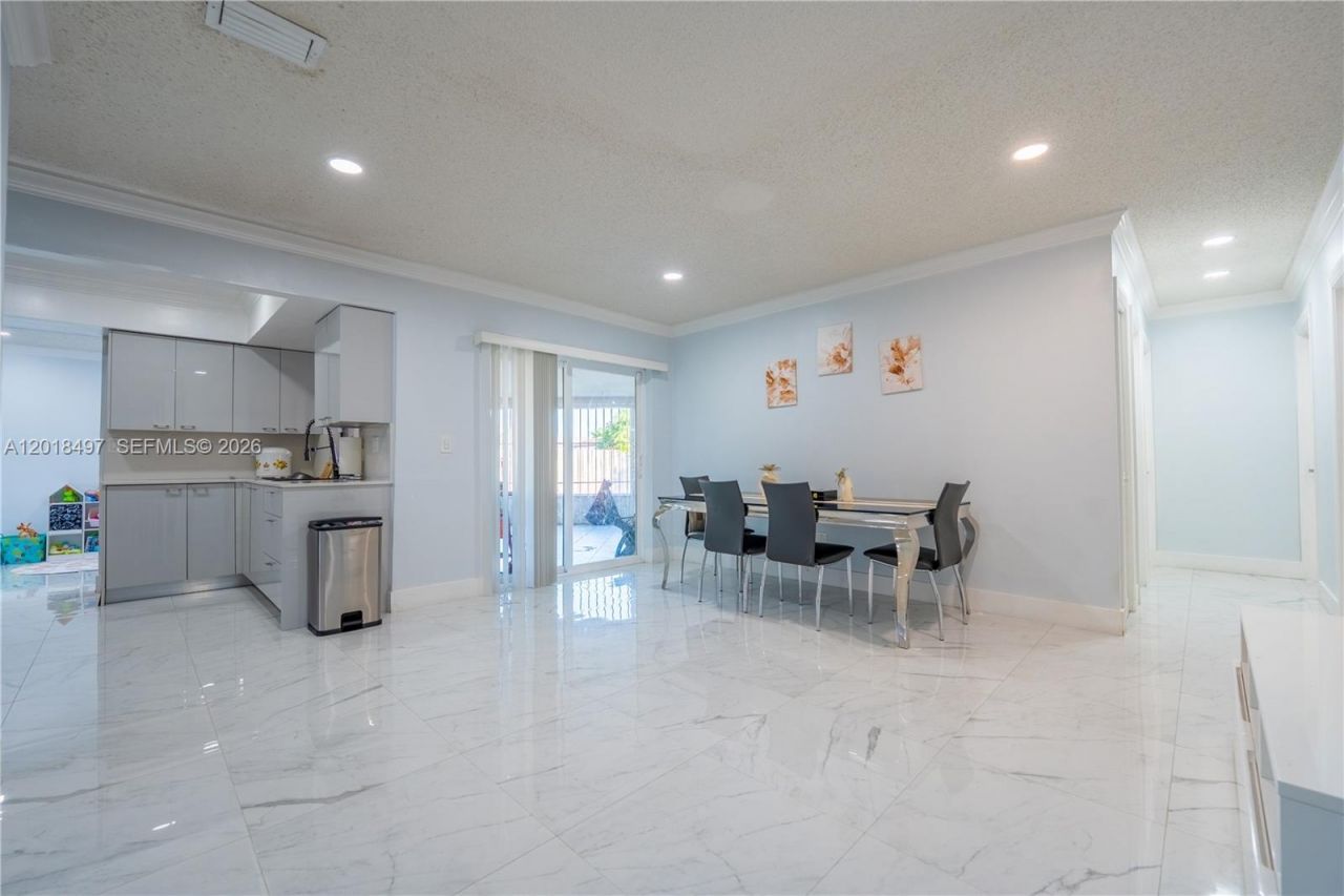 10750 SW 173rd St , Miami, FL 33157 Photo