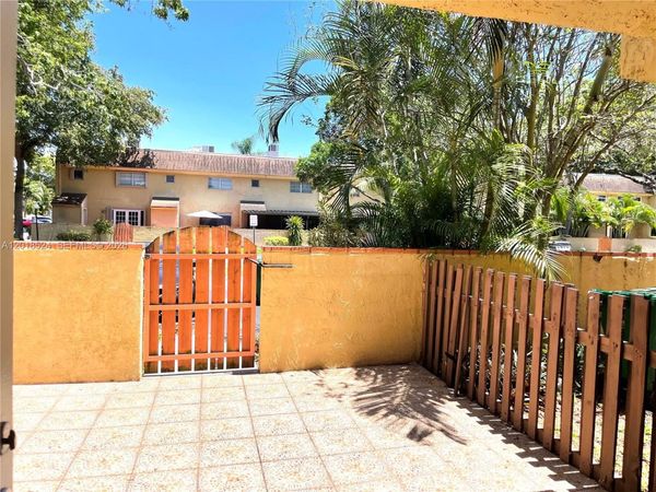 7175 Nova Dr , Unit 107, Davie, FL 33317