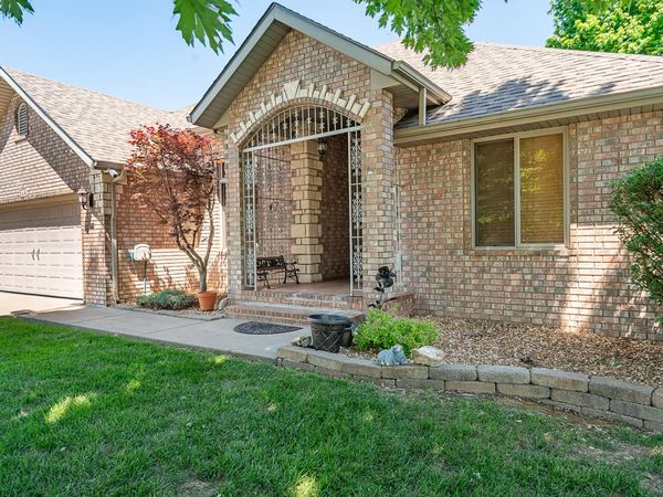 260 Steury Road , Springfield, MO 65809