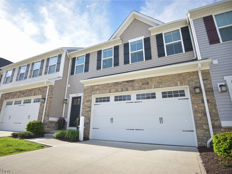 178 Topsail Drive , Medina, OH 44256 Photo 2