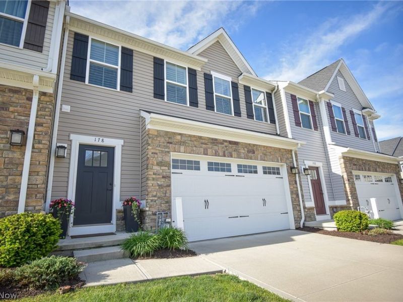 178 Topsail Drive , Medina, OH 44256 Photo 3