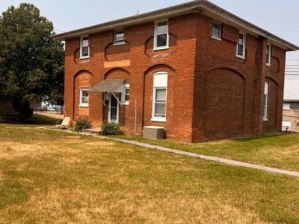 300 CEDAR LANE , Unit B, GREENCASTLE, PA 17225
