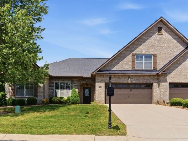 99 Silverstone Ln, Hermitage, TN 37076
