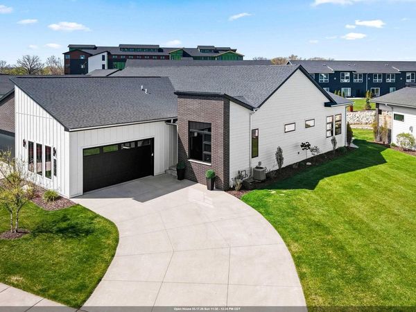 366 ALDON CIRCLE, Green Bay, WI 54304