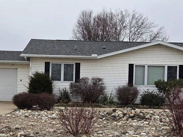 601 N 6th St, Dakota City, NE 68731