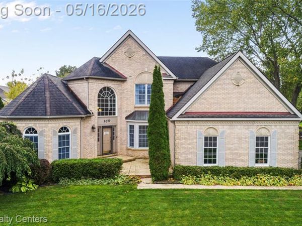 2077 Applebrook Drive, Commerce Twp, MI 48382