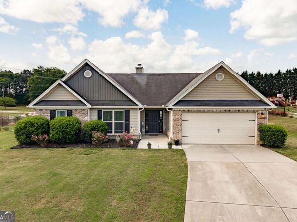 802 Brandon Drive, Winder, GA 30680
