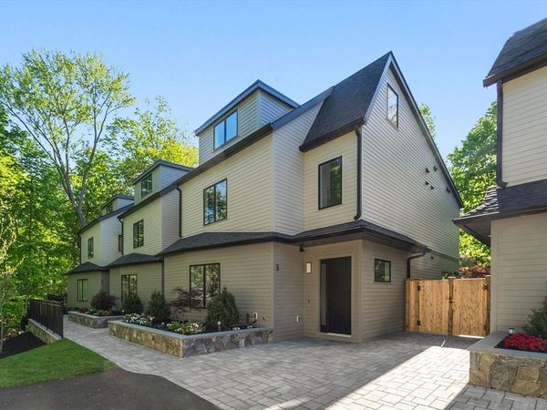 956 Walnut Street, Unit 3, Newton, MA 02461