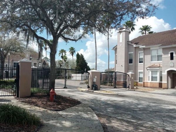 10405 VILLA VIEW CIRCLE, Unit 10405, TAMPA, FL 33647