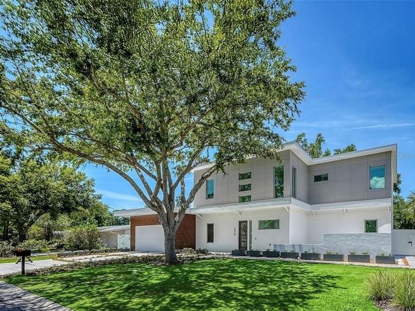 2010 HYDE PARK CIRCLE, SARASOTA, FL 34239