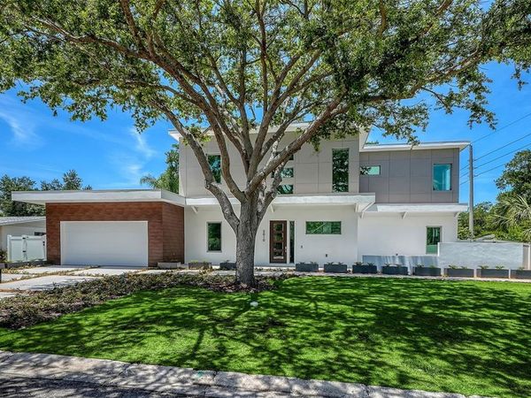 2010 HYDE PARK CIRCLE, SARASOTA, FL 34239