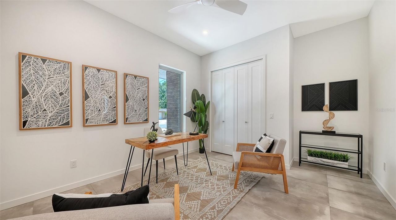 2010 Hyde Park Circle, Sarasota, FL 34239 Photo