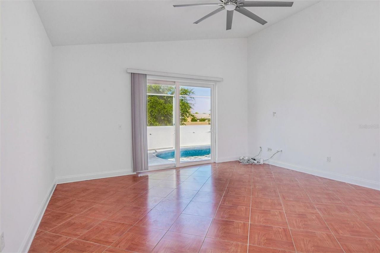 12002 W Pond Way , Tampa, FL 33635 Photo