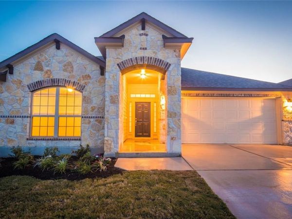 725 Schefer ST , Leander, TX 78641
