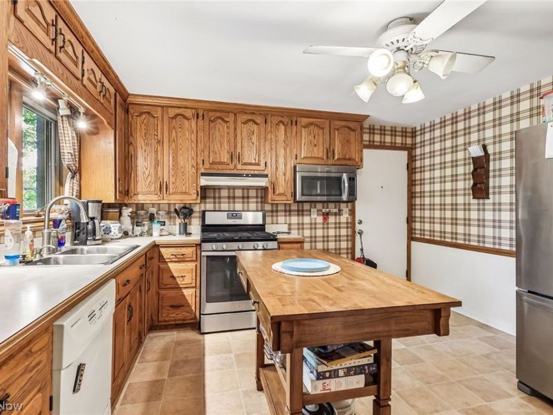 13760 Albion Road , Strongsville, OH 44136 Photo 17