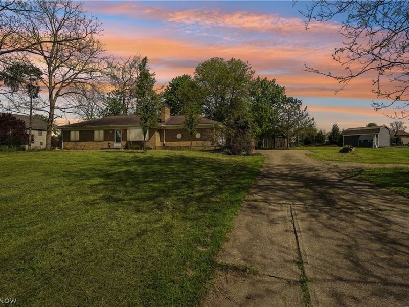 13760 Albion Road , Strongsville, OH 44136 Photo 3