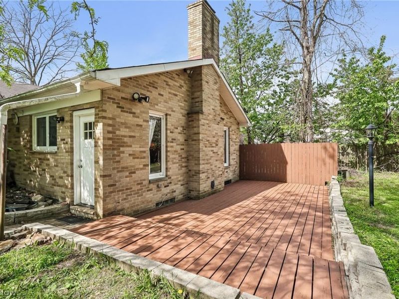 13760 Albion Road , Strongsville, OH 44136 Photo 5