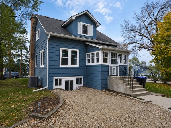 3916 E Lake Shore Drive , Wonder Lake, IL 60097