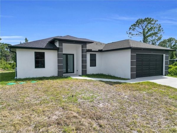 3205 57th ST W, LEHIGH ACRES, FL 33971