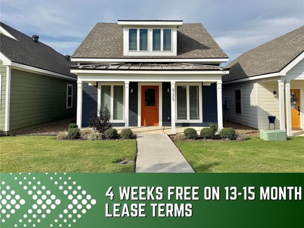 925 NE Heights Lane , Bentonville, AR 72712