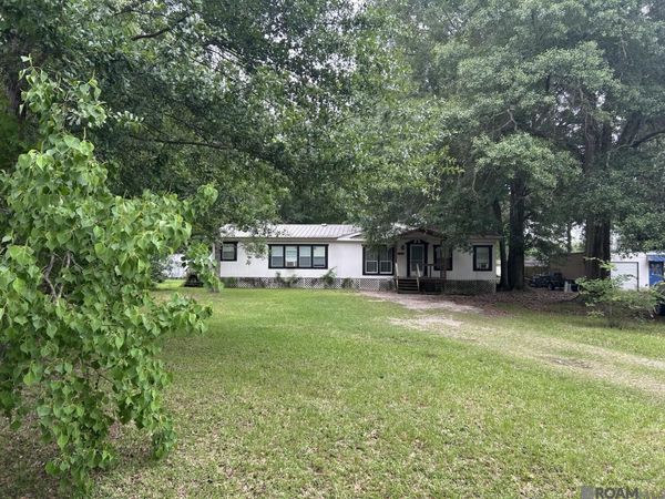 14833 Lockridge Ave, Pride, LA 70770