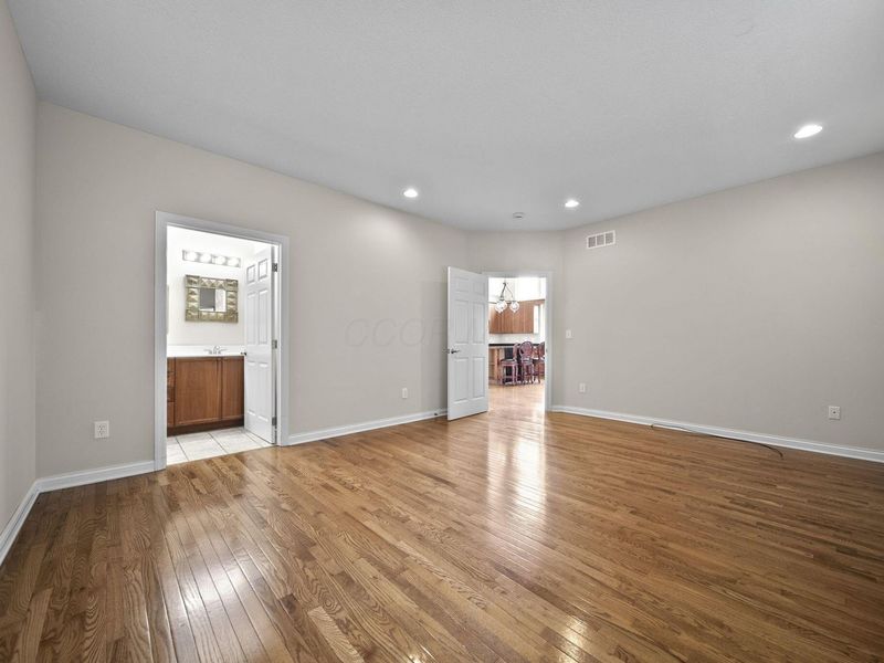 9945 Juliana Circle, Powell, OH 43065 Photo 10