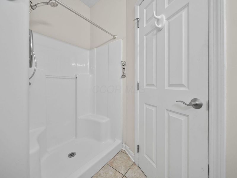 9945 Juliana Circle, Powell, OH 43065 Photo 12
