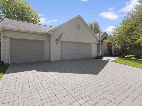 1332 Griggs Road, ROCKFORD, IL 61108