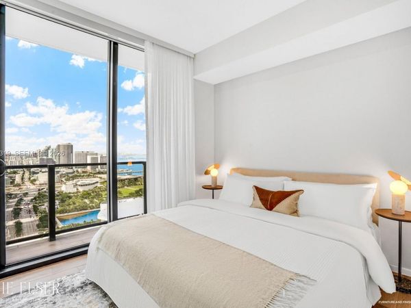 398 NE 5th St , Unit 4701, Miami, FL 33132