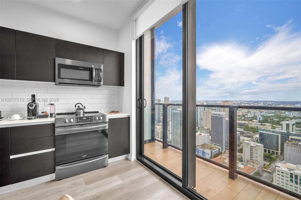 398 NE 5th St , Unit 4701, Miami, FL 33132 Photo