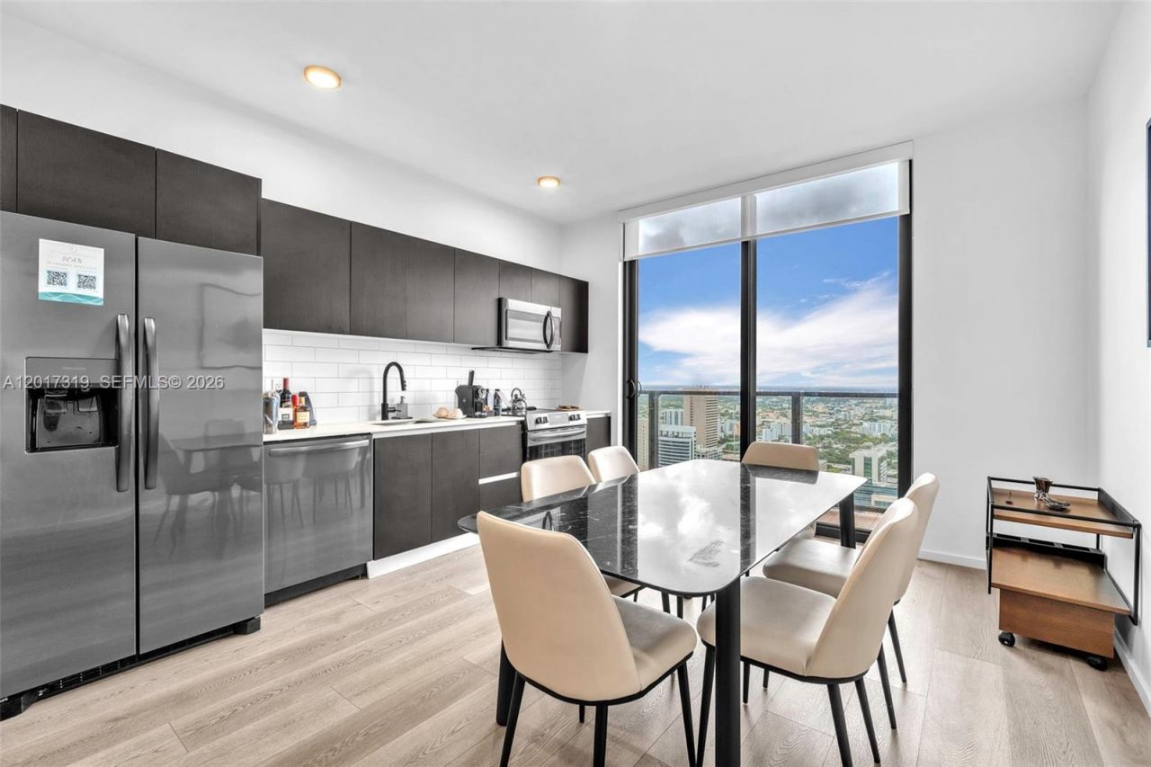 398 NE 5th St , Unit 4701, Miami, FL 33132 Photo