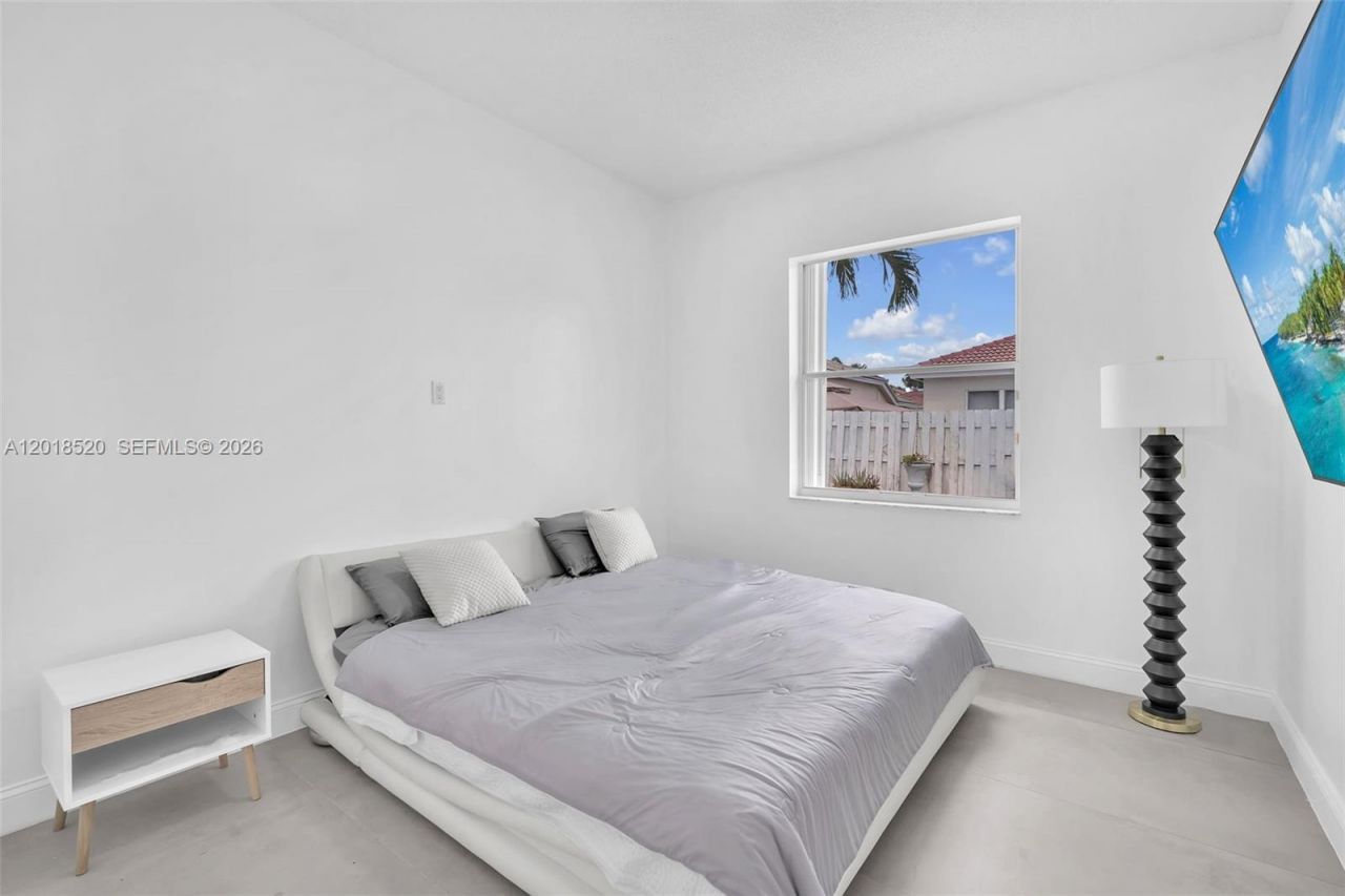 5374 SW 33rd Ave , Hollywood, FL 33312 Photo