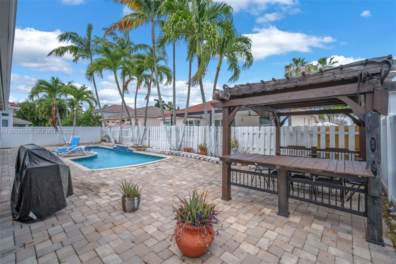 5374 SW 33rd Ave , Hollywood, FL 33312 Photo
