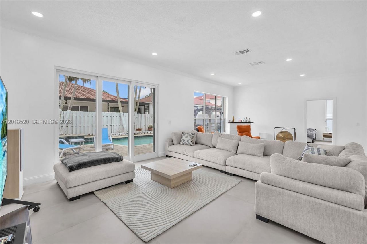 5374 SW 33rd Ave , Hollywood, FL 33312 Photo