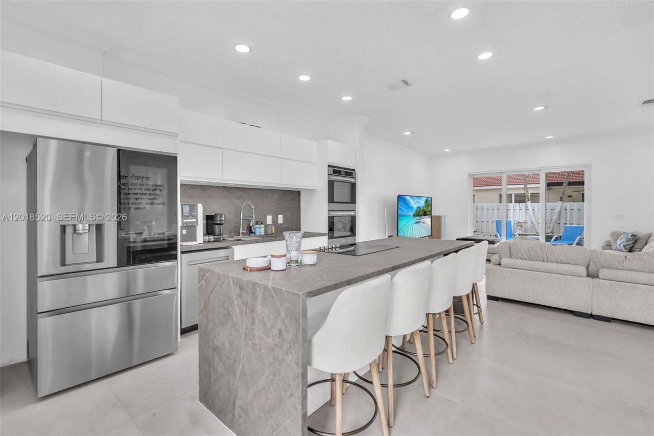 5374 SW 33rd Ave , Hollywood, FL 33312 Photo