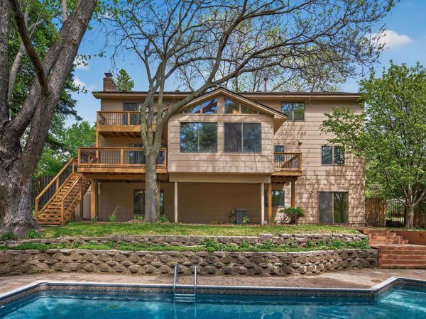 15104 Chestnut Circle, Burnsville, MN 55306