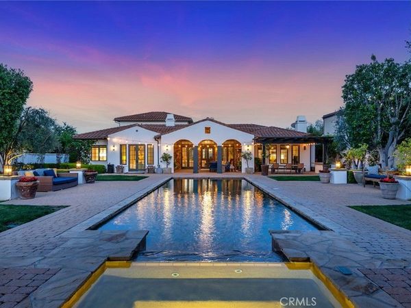25473 Prado De Las Calabazas, Calabasas, CA 91302