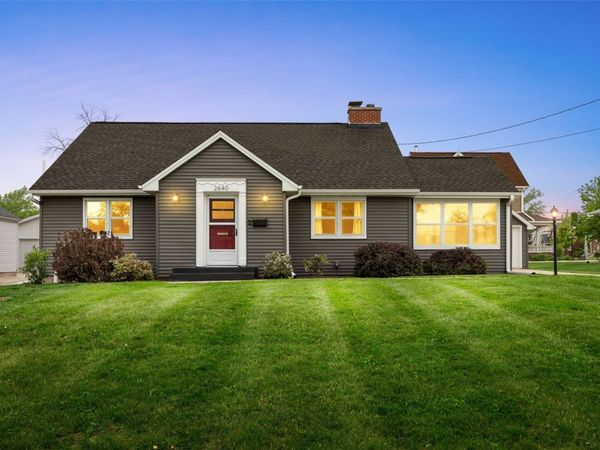 2640 5th Avenue , Cedar Rapids, IA 52403