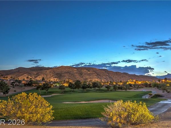 2571 Red Springs Drive, Las Vegas, NV 89135