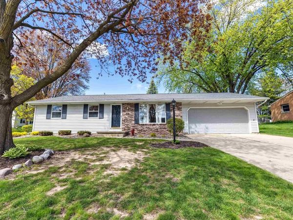 1404 CORMIER ROAD, Green Bay, WI 54311