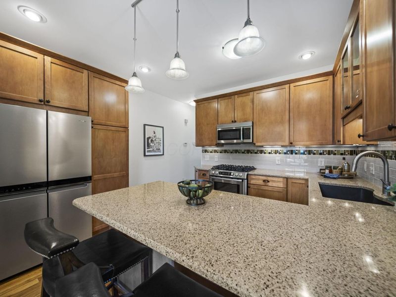 978 Highland Street, Columbus, OH 43201 Photo 13